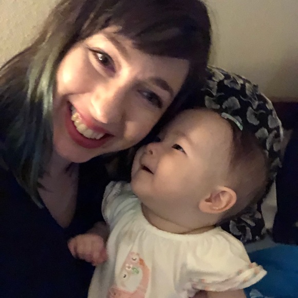 Meet your Posher, Sarah - Picture 2 of 2